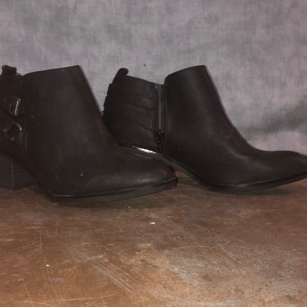 NEW BLACK SHORT BOOTS